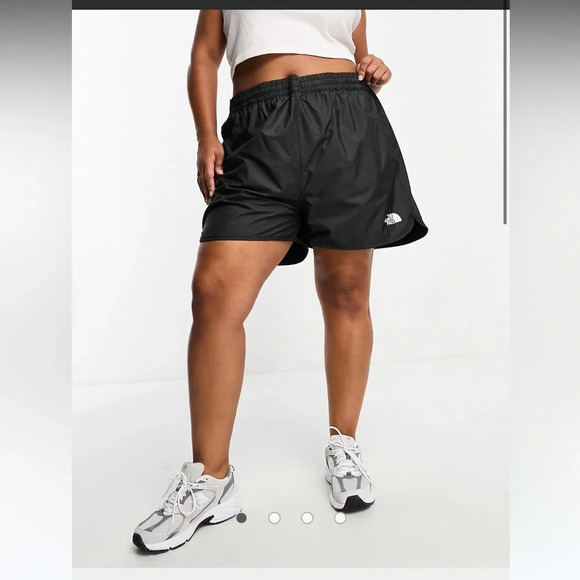 The North Face Black Plus Hydrenaline 2000 light weight shorts Plus Size 3X Nwt - Picture 2 of 10